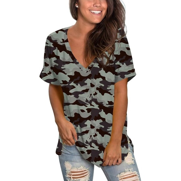 Camo V-Neck T-Shirt Casual Short Sleeve Top Camouflage Print Tee  Large NWT - Picture 1 of 9